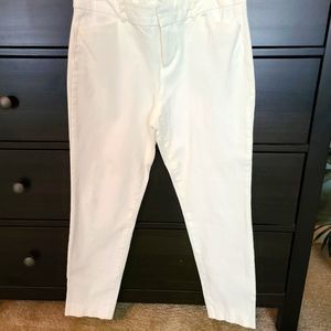 Old Navy Women's white pixie ankle pant